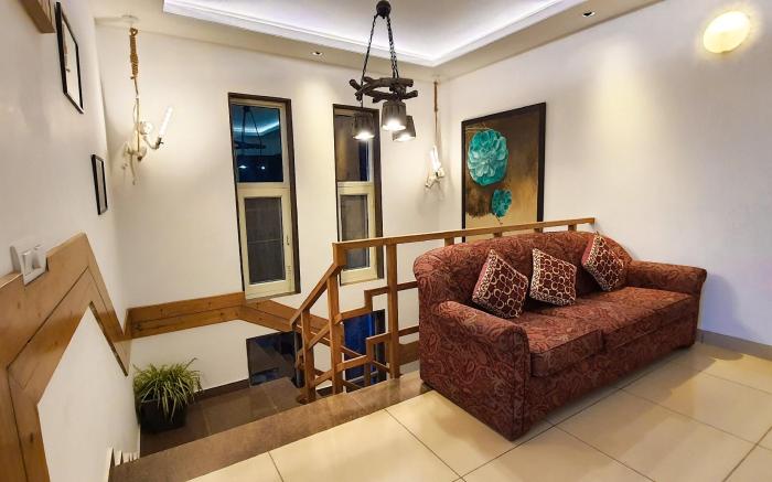 Timbuktoo Kasauli, 4 Bhk Villa With Swimming Pool