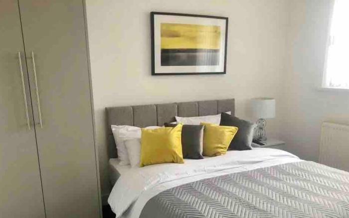 Heathrow Sleep 💤one / En-Suite Rooms ref# 6
