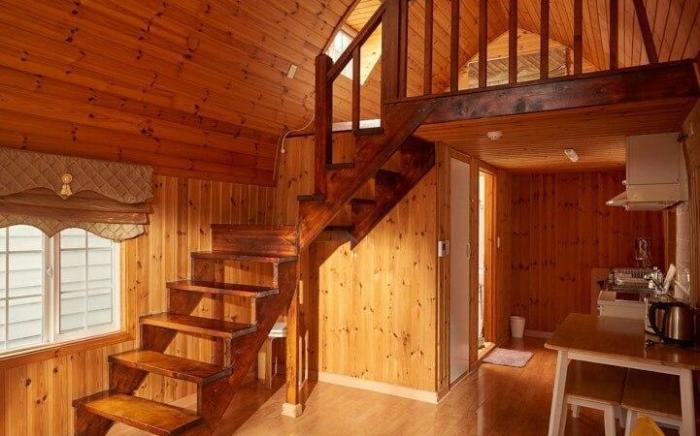 D. Pine Tree (Duplex, Independent Cabin Type Room)