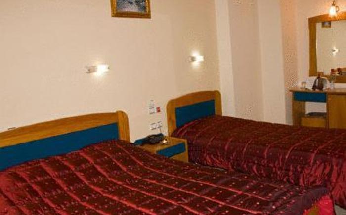 Alexiou Hotel
