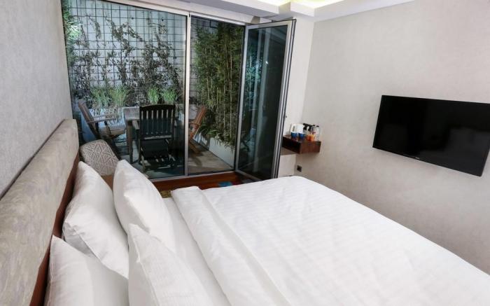 Discovery Hotel