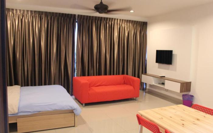 De Houz Guesthouse @ Setia Alam Trefoil