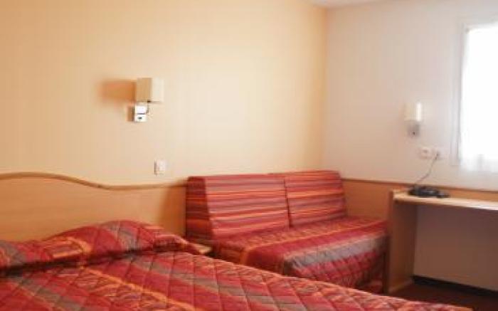 Brit Hotel Confort Montauban