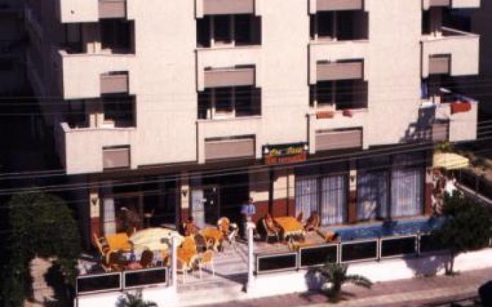 Dias Hotel