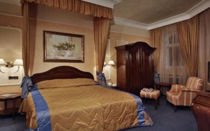 Festa Winter Palace Hotel