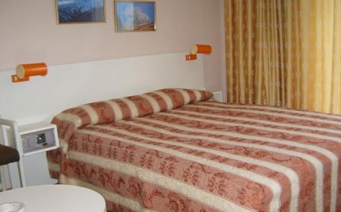 Hotel Consul