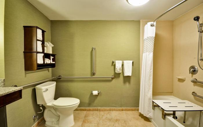 Hampton Inn Kansas City Airport