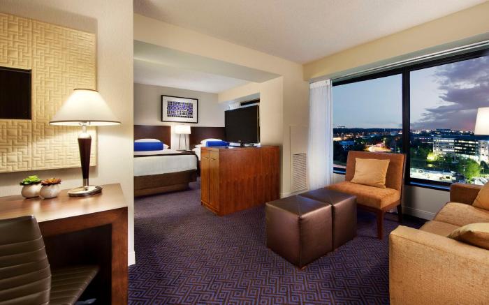 Hyatt Regency Lisle Near Naperville