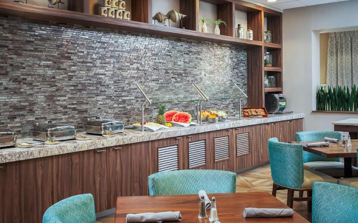 DoubleTree by Hilton Hotel West Palm Beach Airport