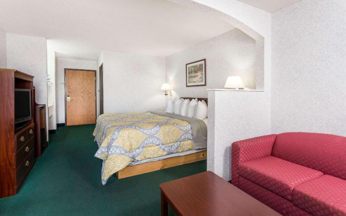 Days Inn by Wyndham Battlefield Rd/Hwy 65