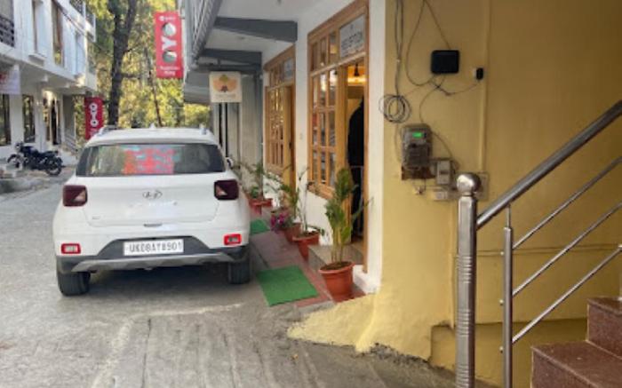 Goroomgo Cottage Orchid Nainital - A Luxurious Collections with Parking And WiFi Ficility