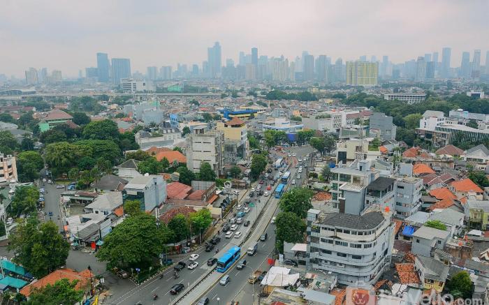 Comfort 1BR Menteng Square Apartment By Travelio