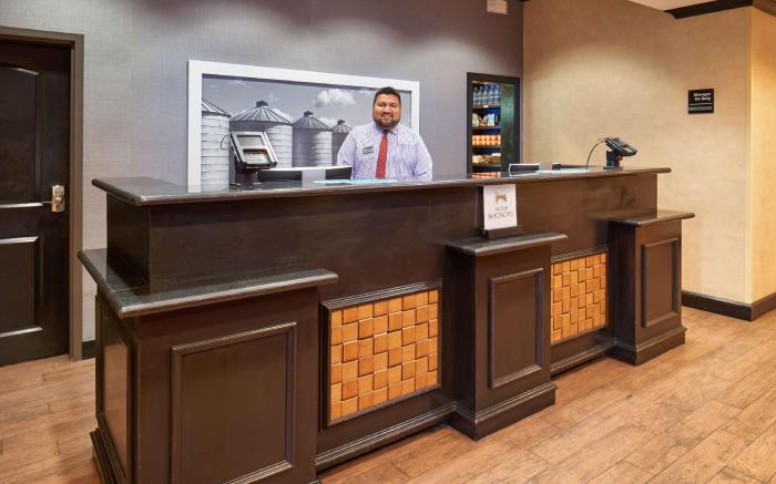 Hampton Inn & Suites Waco-South