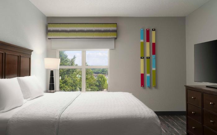 Hampton Inn & Suites Newport News (Oyster Point)