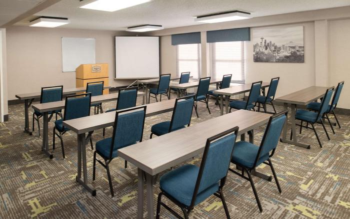 Hampton Inn Seattle - Southcenter Hotel