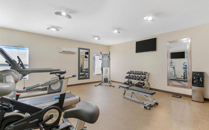 Best Western Plus Fresno Airport Hotel