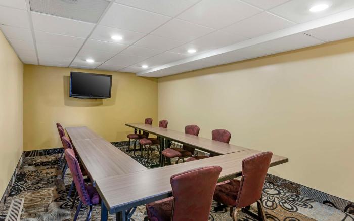 Best Western Plus Landmark Inn