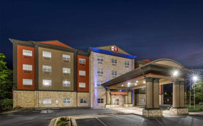 Best Western Plus JFK Inn and Suites