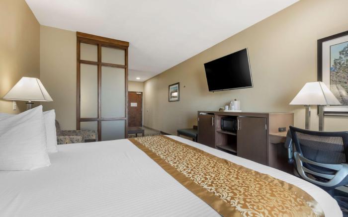 Best Western PLUS Fort Stockton Hotel