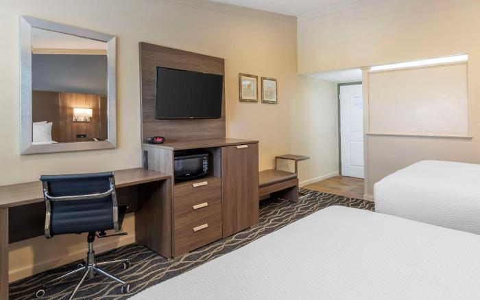 Best Western Plus Hill House