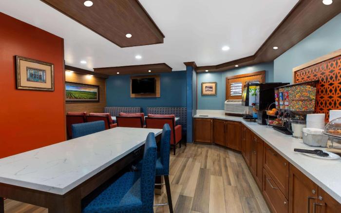 Hotel Vinea, a Travelodge by Wyndham