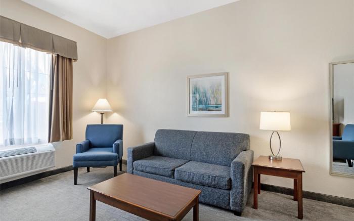 Best Western Plus Executive Hotel & Suites