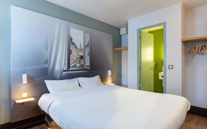 B&B HOTEL CHARTRES Le Forum