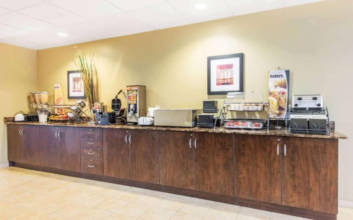 Microtel Inn & Suites by Wyndham Montgomery