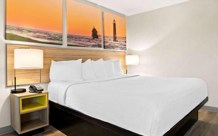 Days Inn & Suites by Wyndham Warren