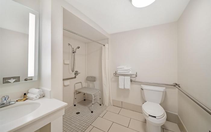 Best Western Plus Twin View Inn & Suites