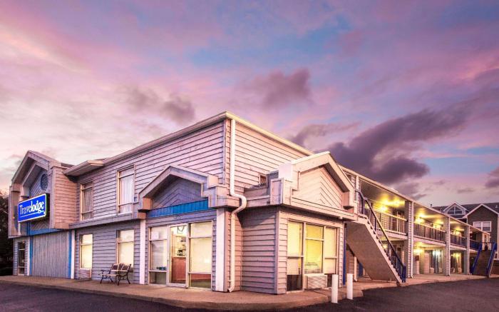 Travelodge by Wyndham Virginia Beach Bay Beach