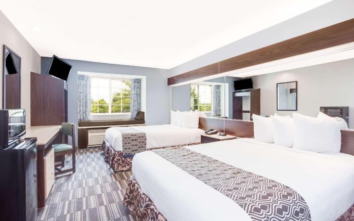 Microtel Inn & Suites by Wyndham Columbus North