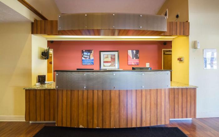 Motel 6 Indianapolis, IN - Airport