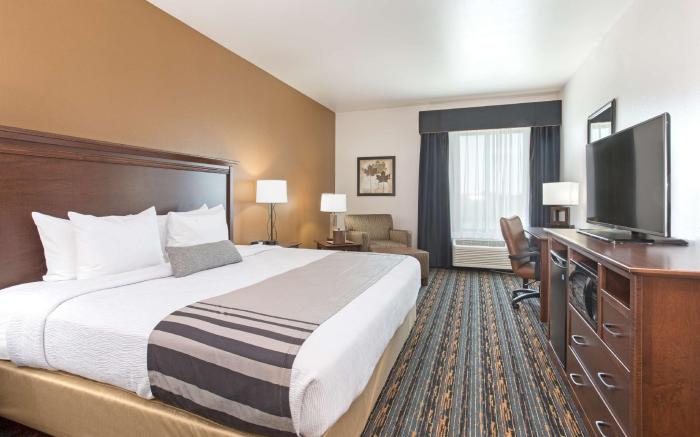 Best Western Plus Lincoln Inn & Suites