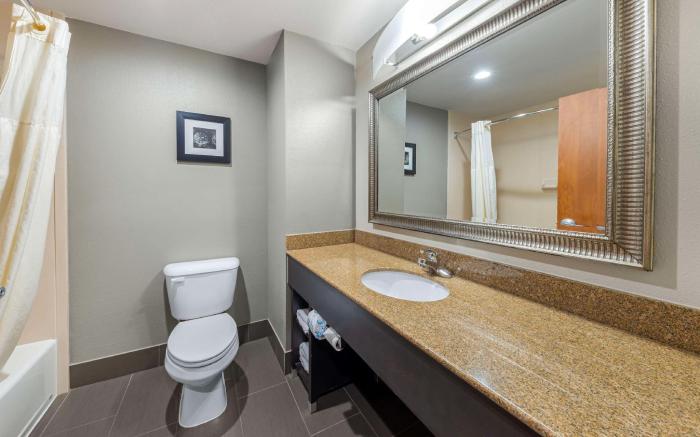 Best Western Plus Midwest City Inn & Suites