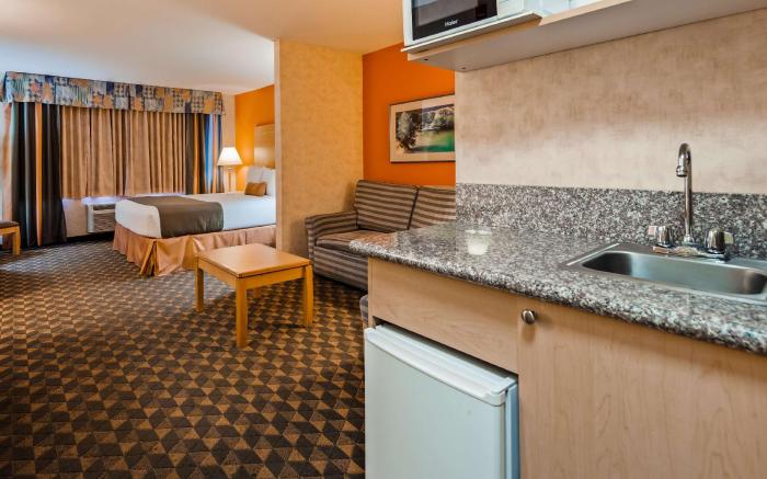 Best Western Plus North Las Vegas Inn & Suites