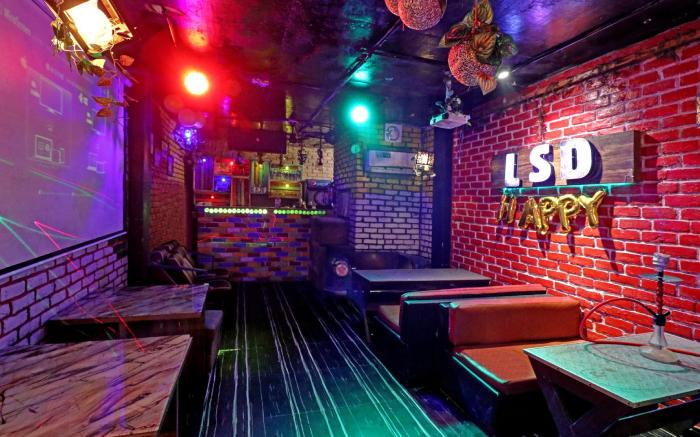 Super Townhouse Near M2K Cinema Pitampura