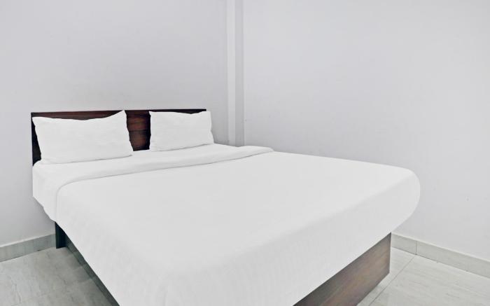 Super Townhouse Near M2K Cinema Pitampura