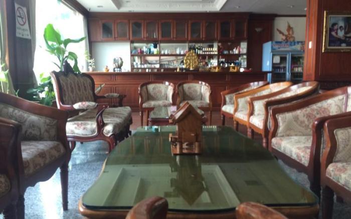 Angkham Hotel