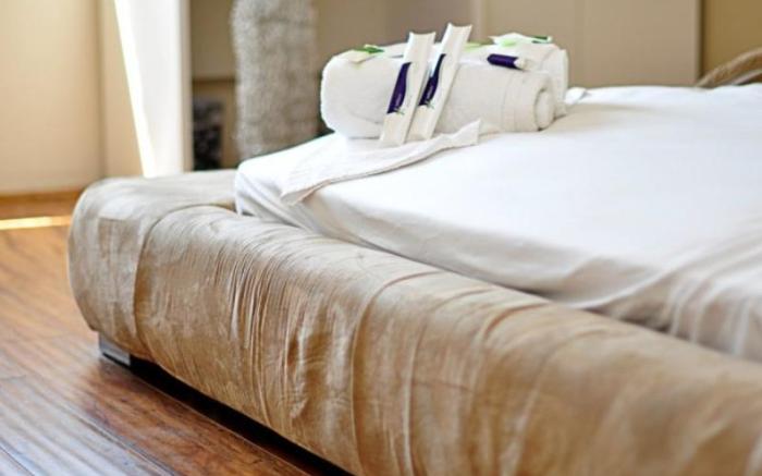 Posh Hotel