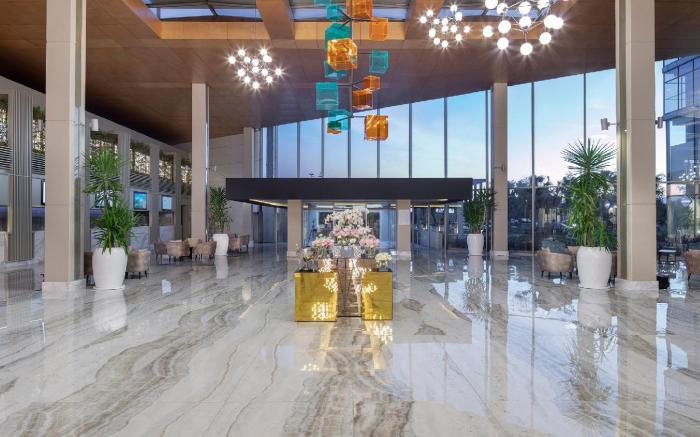 Nirvana Cosmopolitan