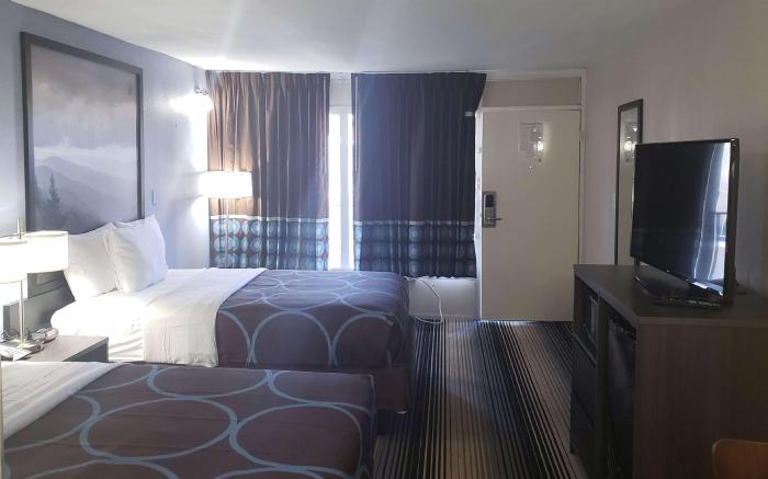 Super 8 by Wyndham Morganton