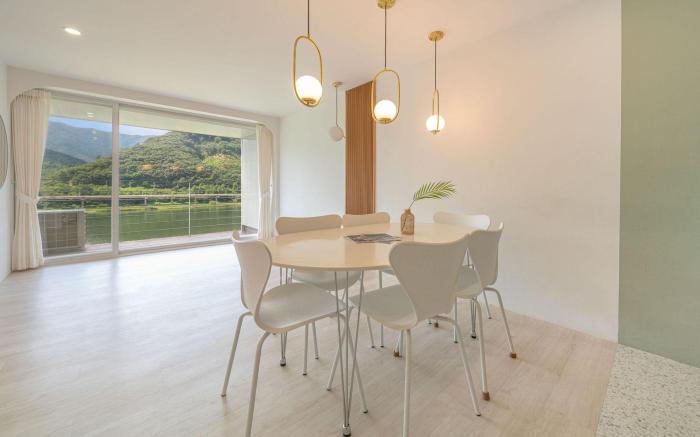 Gapyeong Rowa River view Pension