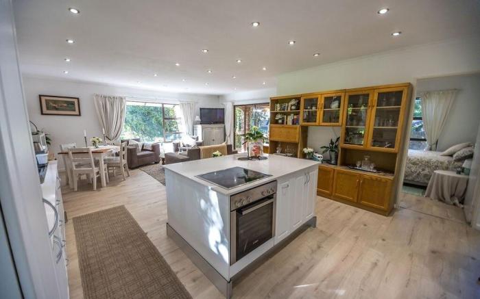 Waybury Cottage - a cozy home from home !