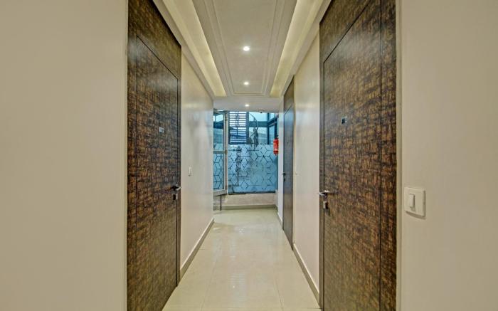 Treebo Glassotel