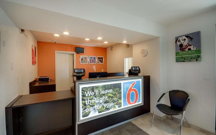 Motel 6 Bellingham, WA