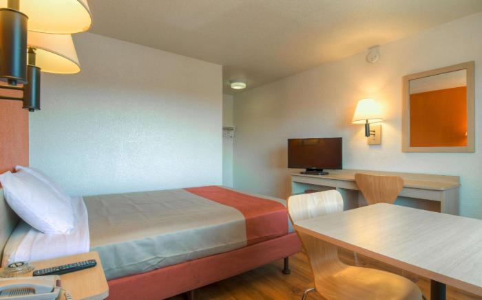 Motel 6 San Ysidro, CA - San Diego Border