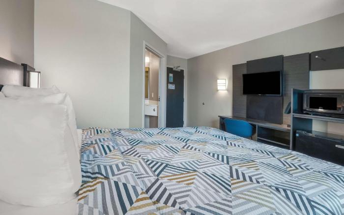 Motel 6 Montgomery, AL - Airport