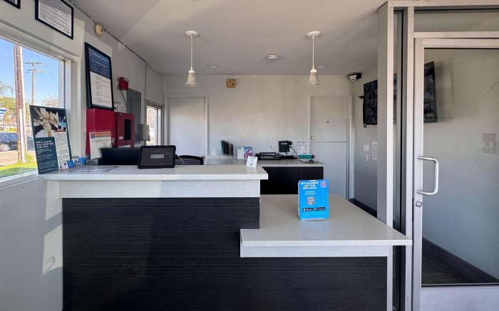 Motel 6 Ontario, CA - Airport