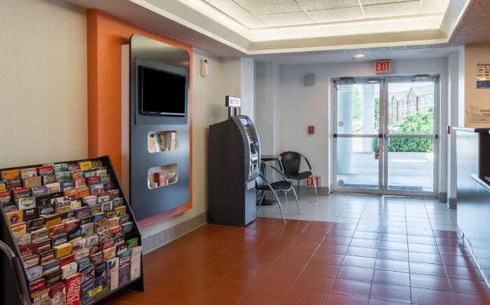 Motel 6 Irving, TX - DFW Airport North